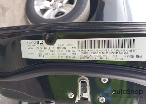 2015 Ram 1500 Sport из США, поврежденный, VIN 1C6RR7MT3FS697825